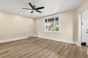 1101 12th St, Stowe Township, PA 15136 - Photo 11