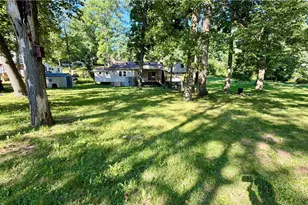 353 Creek Dr, Slippery Rock, PA 16057 - Photo 9