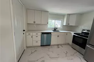 11 E Amanda Ave, Pittsburgh, PA 15210 - Photo 9
