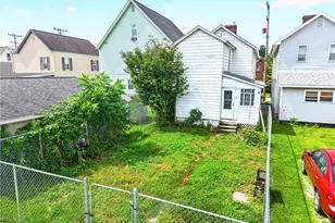 113 E Grant St, Latrobe, PA 15650 - Photo 3