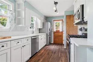 1107 Girard Rd, Pittsburgh, PA 15227 - Photo 3