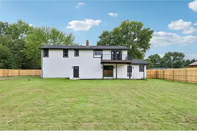 1130 Blue Sky Dr, Neshannock Township, PA 16105 - Photo 7