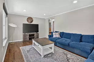 2442 N Meadowcroft Ave, Banksville/Westwood, PA 15216 - Photo 5