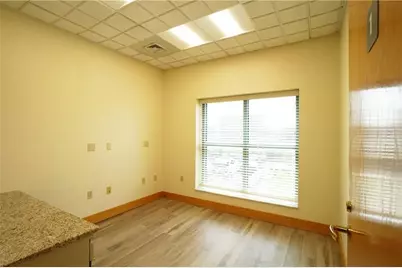10431 Perry Highway, Pittsburgh, PA 15090 - Photo 23