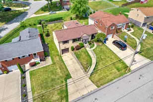 492 Lois Dr, Pittsburgh, PA 15236 - Photo 3