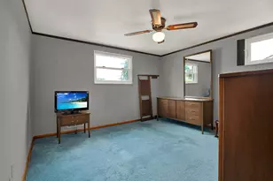 492 Lois Dr, Pittsburgh, PA 15236 - Photo 23