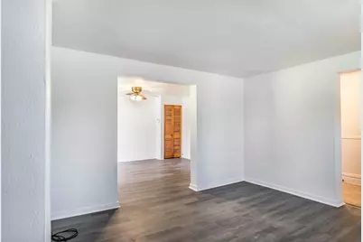 615 Beltzhoover Avenue, Pittsburgh, PA 15210 - Photo 7