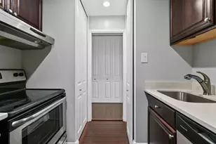 112 Washington Pl, Pittsburgh, PA 15219 - Photo 13