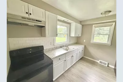555 Mercer New Wilmington Rd, East Lackawannock Township, PA 16137 - Photo 7