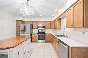 580 Newport Dr, Pittsburgh, PA 15235 - Photo 13
