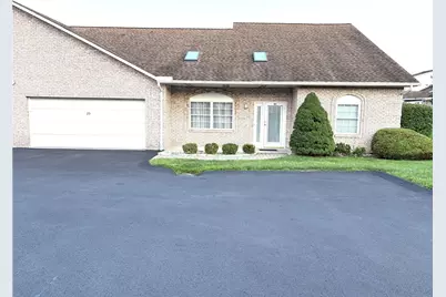 2750 Iowa Dr #25, Lower Burrell, PA 15068 - Photo 1