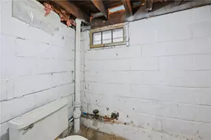 1016 Hamilton Ave, Farrell, PA 16121 - Photo 29
