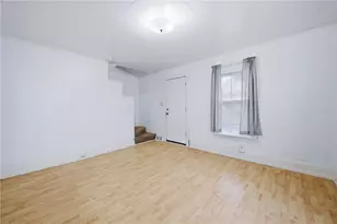 1016 Hamilton Ave, Farrell, PA 16121 - Photo 5