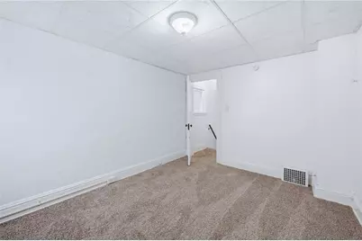 1016 Hamilton Ave, Farrell, PA 16121 - Photo 17