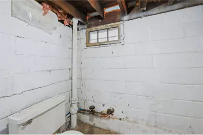 1016 Hamilton Ave, Farrell, PA 16121 - Photo 29