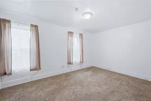 1016 Hamilton Ave, Farrell, PA 16121 - Photo 25