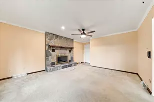 129 Chapel View Dr, Hempfield Township, PA 15601 - Photo 13