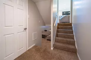 191 Pinehurst Dr, Economy, PA 15042 - Photo 15