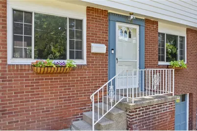 128 Le Grande Dr, Pittsburgh, PA 15221 - Photo 5