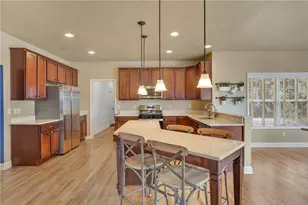 213 Windham Ln, Adams Township, PA 16046 - Photo 5
