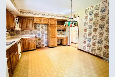 225 E End Rd, Centerville, PA 15417 - Photo 7