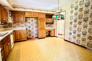 225 East End Rd, Centerville, PA 15417 - Photo 7