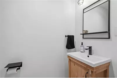 333 W Penn Pl, Friendship Park, PA 15224 - Photo 11