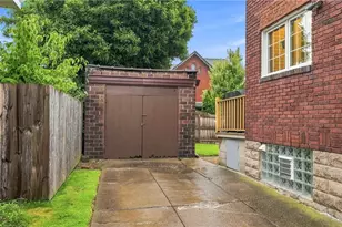 333 W Penn Pl, Friendship Park, PA 15224 - Photo 35