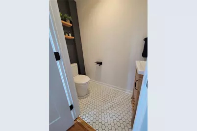 333 W Penn Pl, Friendship Park, PA 15224 - Photo 9