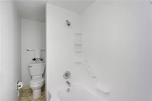 6611 Library Rd, South Park, PA 15129 - Photo 13