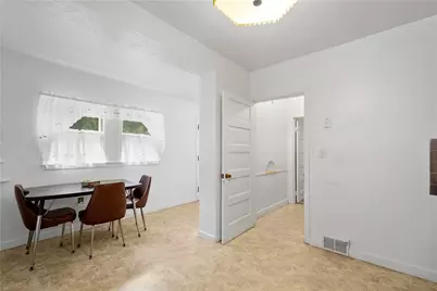6611 Library Rd, South Park, PA 15129 - Photo 5