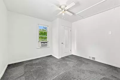 1221 Oakleaf Dr, Pittsburgh, PA 15207 - Photo 19