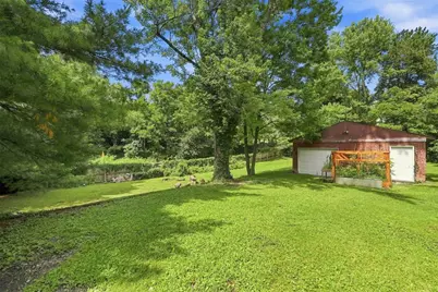 1221 Oakleaf Dr, Pittsburgh, PA 15207 - Photo 27