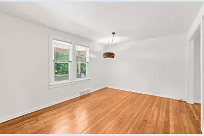 1221 Oakleaf Dr, Pittsburgh, PA 15207 - Photo 5