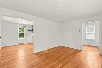 1221 Oakleaf Dr, Pittsburgh, PA 15207 - Photo 7