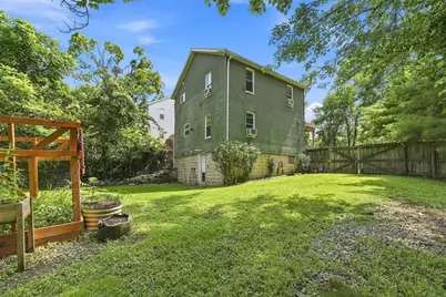 1221 Oakleaf Dr, Pittsburgh, PA 15207 - Photo 25