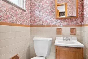 106 Oak Hill Dr, Middlesex Township, PA 16059 - Photo 9