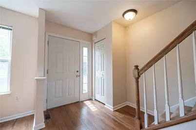 222 Castle Creek Dr, Seven Fields Boro, PA 16046 - Photo 3