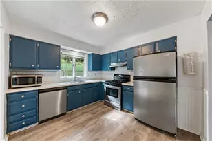 1 Fawcett Cir, Coraopolis, PA 15108 - Photo 9