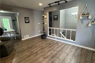 1 Fawcett Cir, Coraopolis, PA 15108 - Photo 3