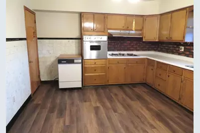 1707 Lenz Ave, Ambridge, PA 15003 - Photo 7