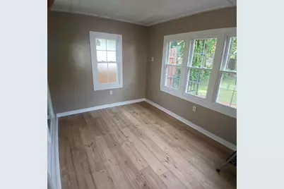 110 W Garfield Ave, New Castle, PA 16105 - Photo 15