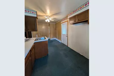 421 New Castle, Butler, PA 16001 - Photo 13