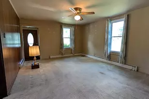 421 New Castle, Butler, PA 16001 - Photo 21