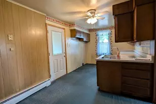 421 New Castle, Butler, PA 16001 - Photo 11