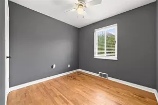 501 Sunnyland Ave, Pittsburgh, PA 15227 - Photo 23
