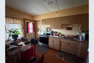 314 Catherine St, McKees Rocks, PA 15136 - Photo 9