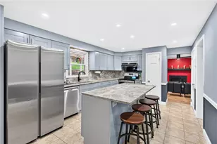 214 Dombey Dr, Ross Twp, PA 15237 - Photo 13