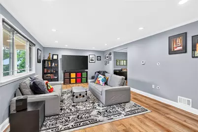 214 Dombey Dr, Ross Twp, PA 15237 - Photo 5