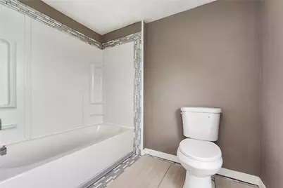 509 Division Avenue, Ellwood City, PA 16117 - Photo 17